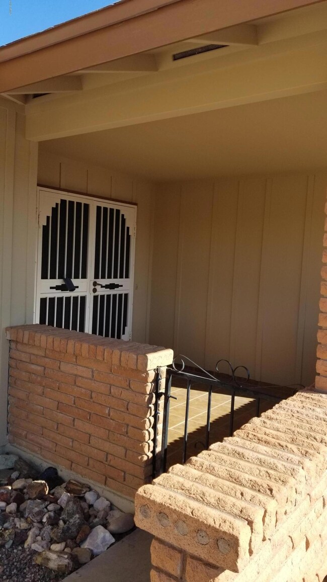 9952 W Tarrytown Ave, Sun City, AZ 85351 - photo 2