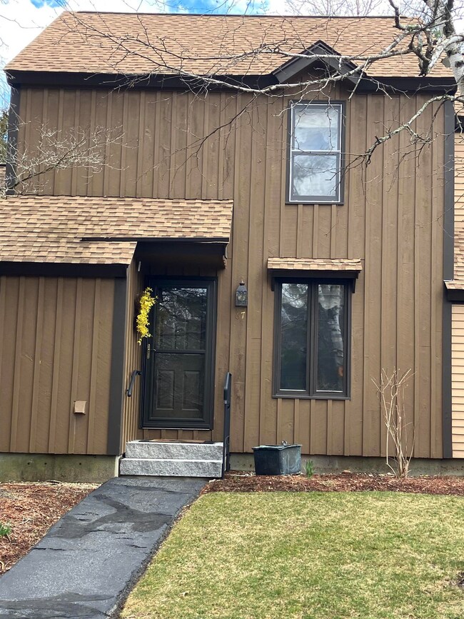 67 Quarry Cir, Milford, NH 03055 - photo 2