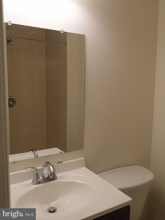 15 Cross Laurel Ct, Germantown, MD 20876 - photo 6