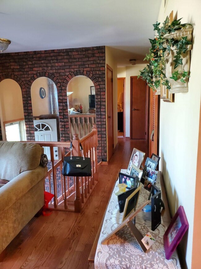 4450 Lane of The Roses, East Chicago, IN 46312 - photo 4