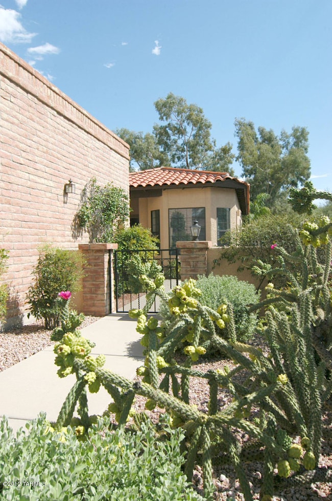 10 E Inverness Dr, Tucson, AZ 85737 - photo 4