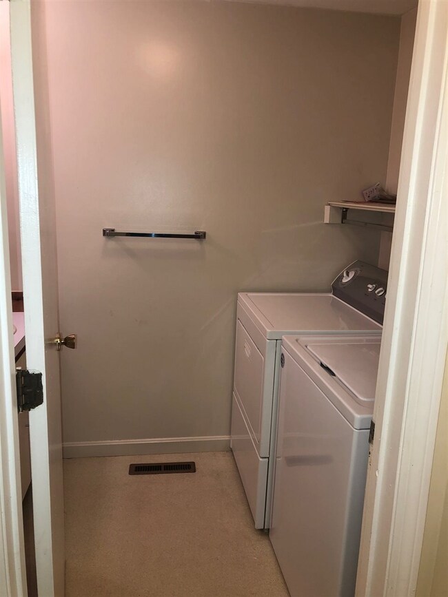 2 Winding Pond Rd, Londonderry, NH 03053 - photo 5