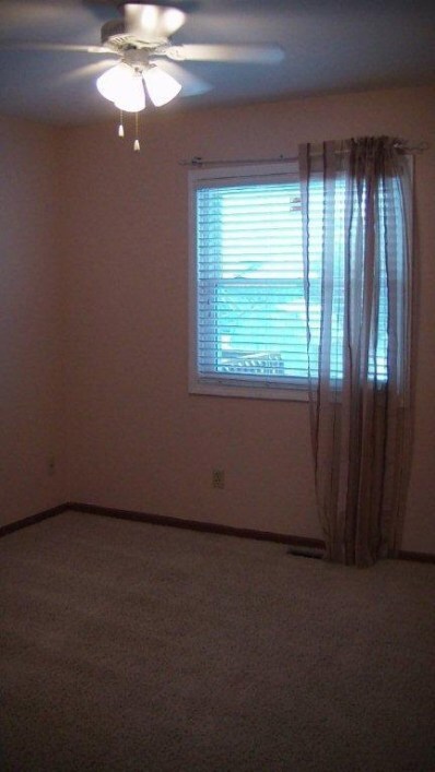 9825 Tyler St, Crown Point, IN 46307 - photo 5