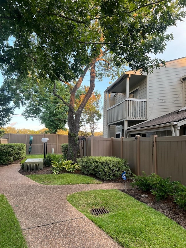 2379 Briarwest Blvd unit 132, Houston, TX 77077 - photo 2