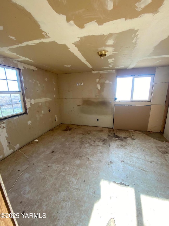 231 S Satus Rd, Toppenish, WA 98948 - photo 7