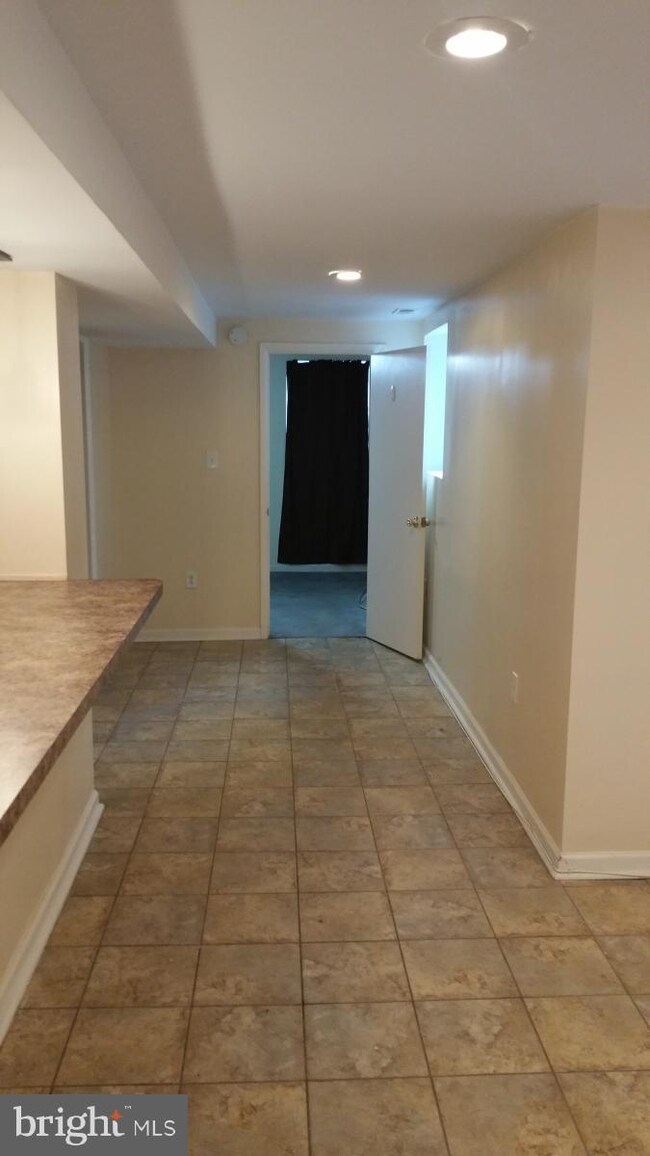 645 L St NE unit B, Washington, DC 20002 - photo 5