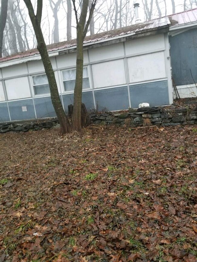 18 Lower Landing Park, Charlestown, NH 03603 - photo 5