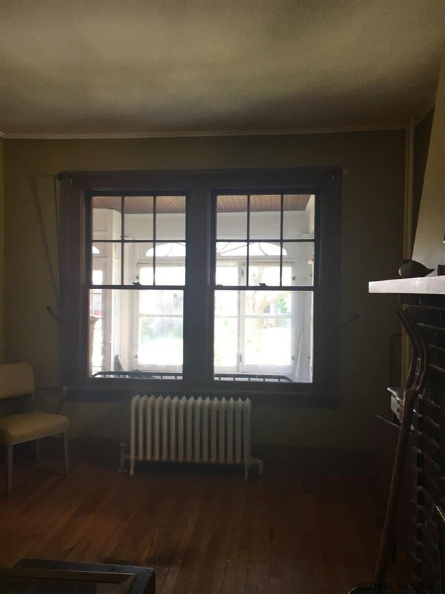 831 Jay St, Albany, NY 12203 - photo 5