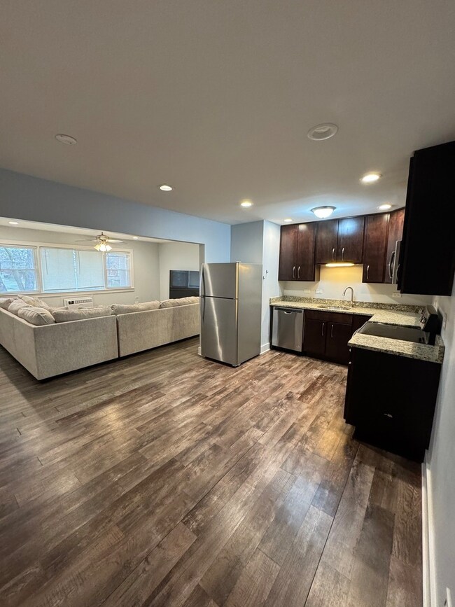 1443 Homestead Rd unit 2NW, La Grange Park, IL 60526 - photo 4