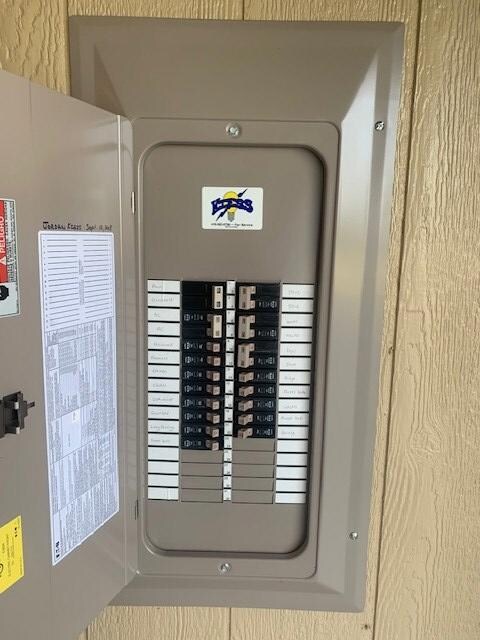 1123 Rikki Lee Ln, Bucyrus, OH 44820 - photo 5