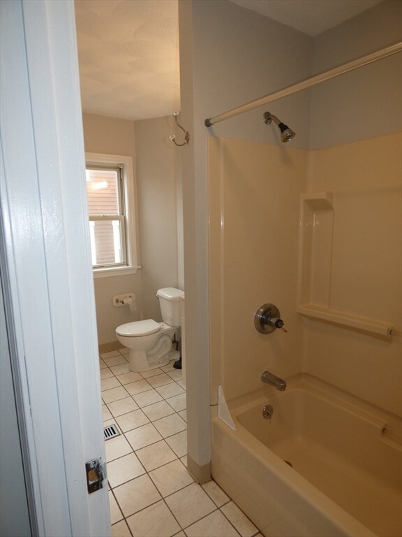 282 Main St unit 2, Stoneham, MA 02180 - photo 6
