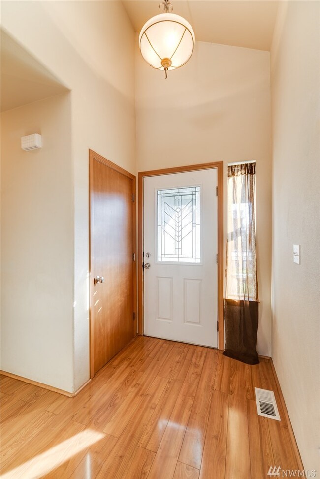 15302 91st Ave SE, Yelm, WA 98597 - photo 5