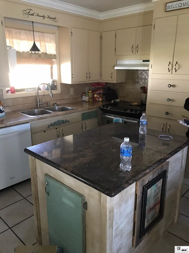 6335 Log Cabin Rd, Bastrop, LA 71220 - photo 7