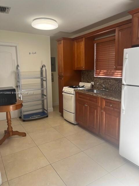 4250 SW 74th Ave unit Studio, Davie, FL 33314 - photo 6