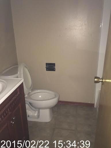 bathroom 2.jpg