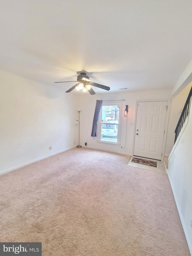 611 Madison Ct unit 24, Stafford, VA 22556 - photo 7