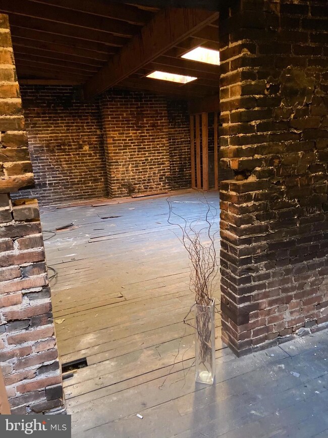 1120 Saint Paul St unit 41, Baltimore, MD 21202 - photo 4