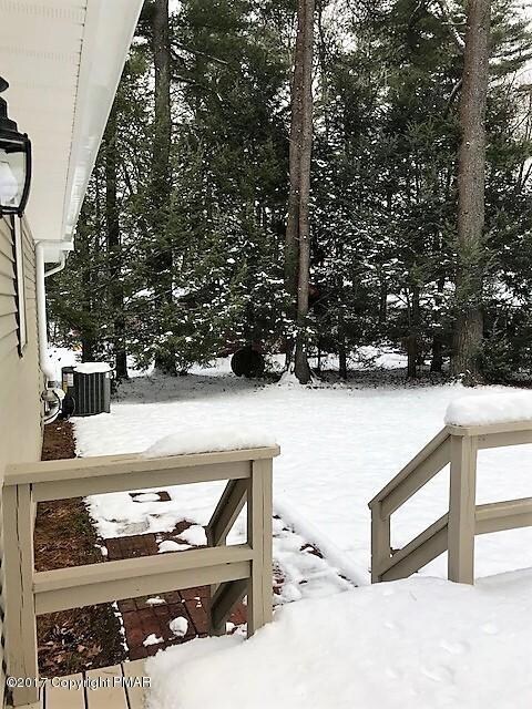 241 Tanite Rd, Stroudsburg, PA 18360 - photo 5