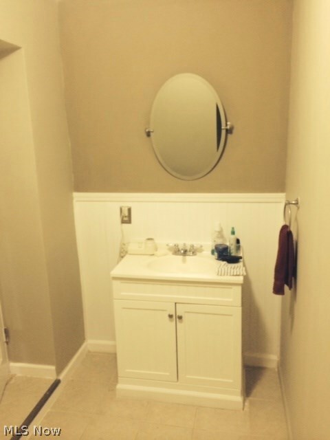 408 Cove Beach Ave, Sheffield Lake, OH 44054 - photo 7