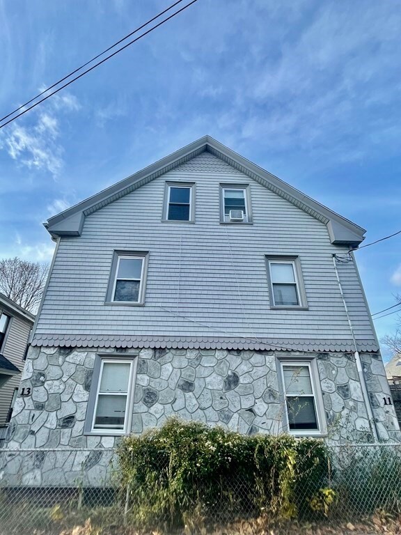 11 Andrew St unit 1, Cambridge, MA 02139 - photo 2