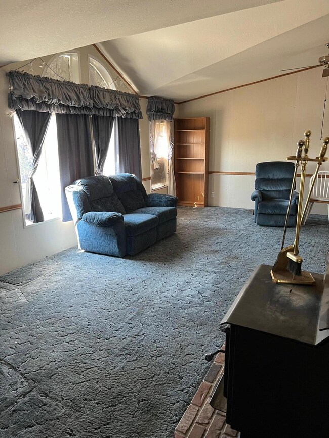 65709 93rd St, Bend, OR 97701 - photo 7