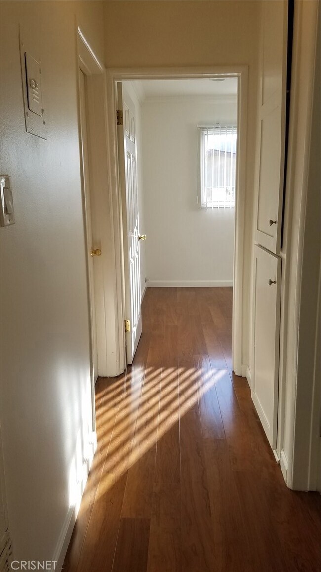 14948 Dickens St unit 12, Los Angeles, CA 91403 - photo 3