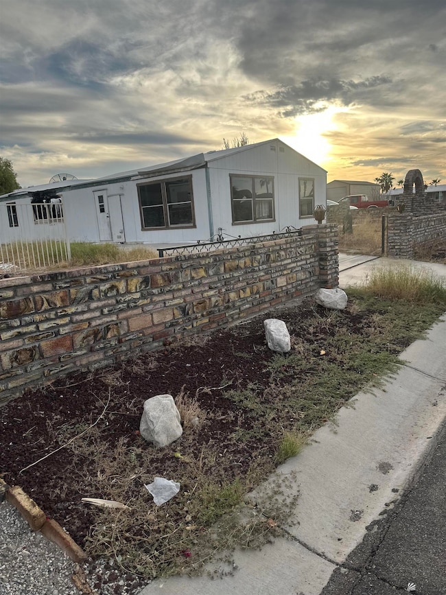 13707 E 49th Ln, Fortuna Foothills, AZ 85367 - photo 2