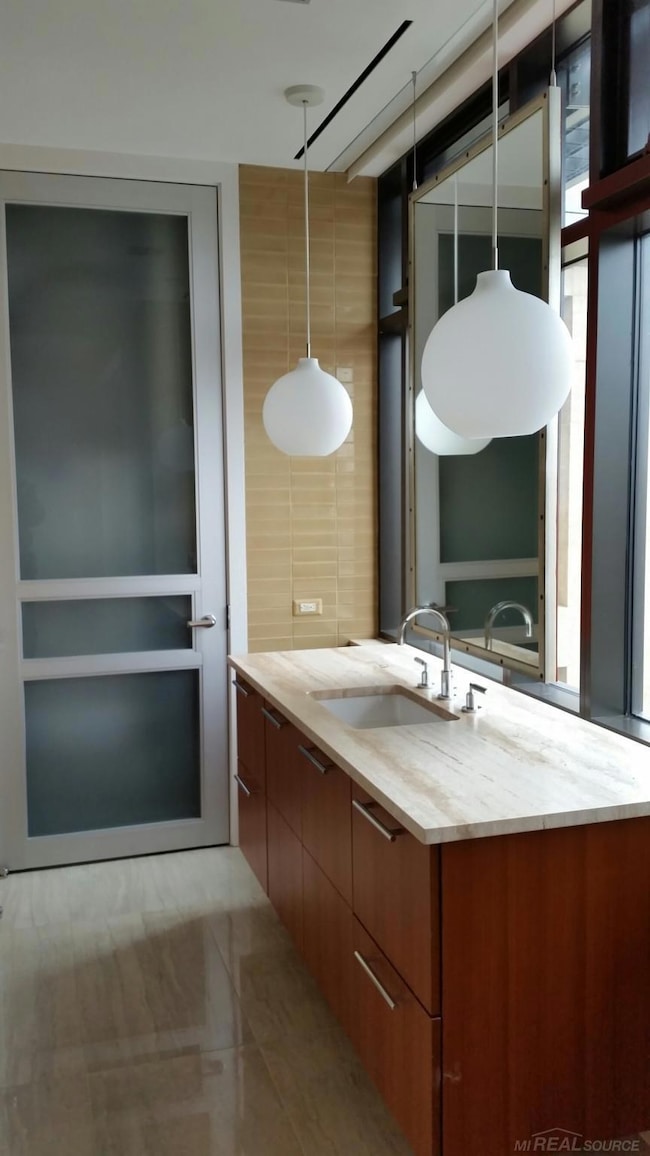 34977 Woodward Ave unit 450, Birmingham, MI 48009 - photo 5