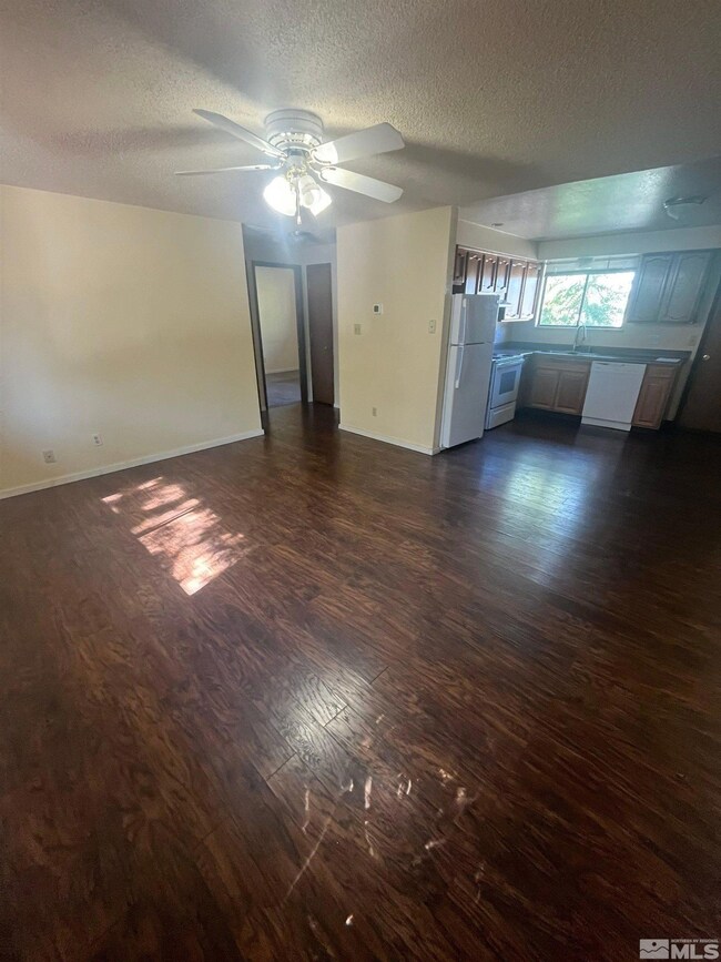 1140 H St, Sparks, NV 89431 - photo 3