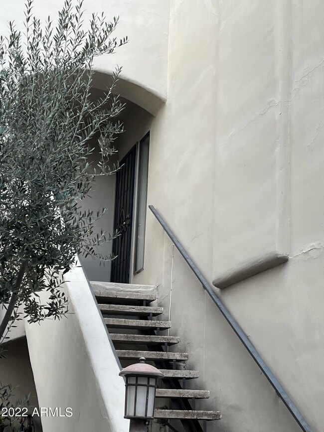 3640 N 38th St unit 202, Phoenix, AZ 85018 - photo 2