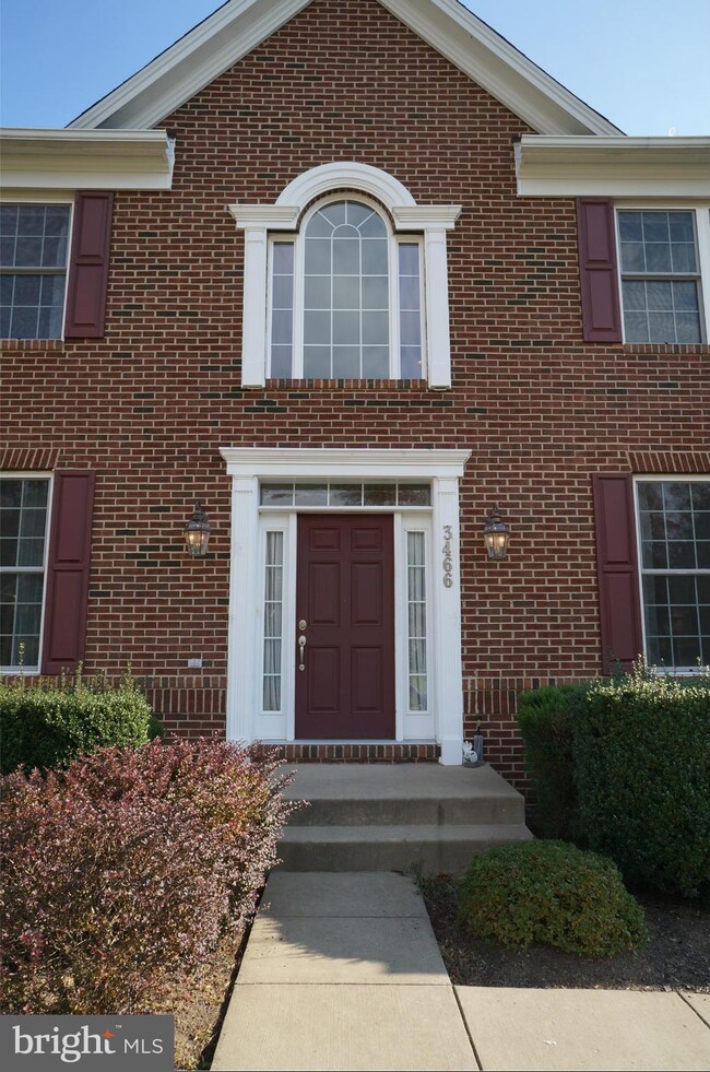 3466 Logstone Dr, Triangle, VA 22172 - photo 2