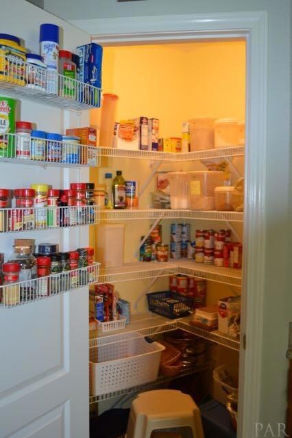 2385 Jewell Lee Ln, Pensacola, FL 32526 - photo 7