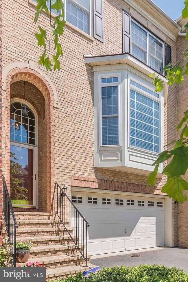 42134 Byrnes View Terrace, Aldie, VA 20105 - photo 3