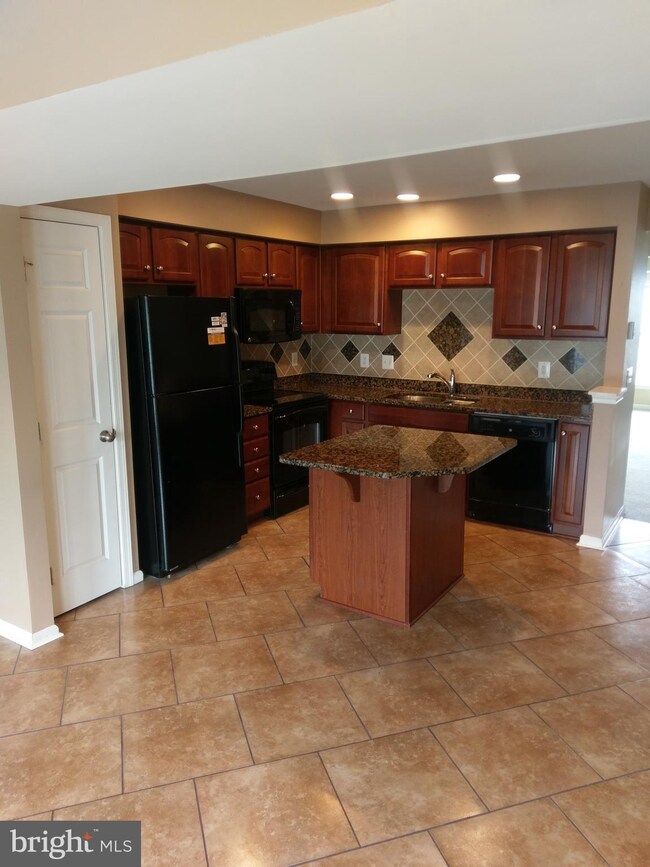 1245 Mare St, Ranson, WV 25438 - photo 6