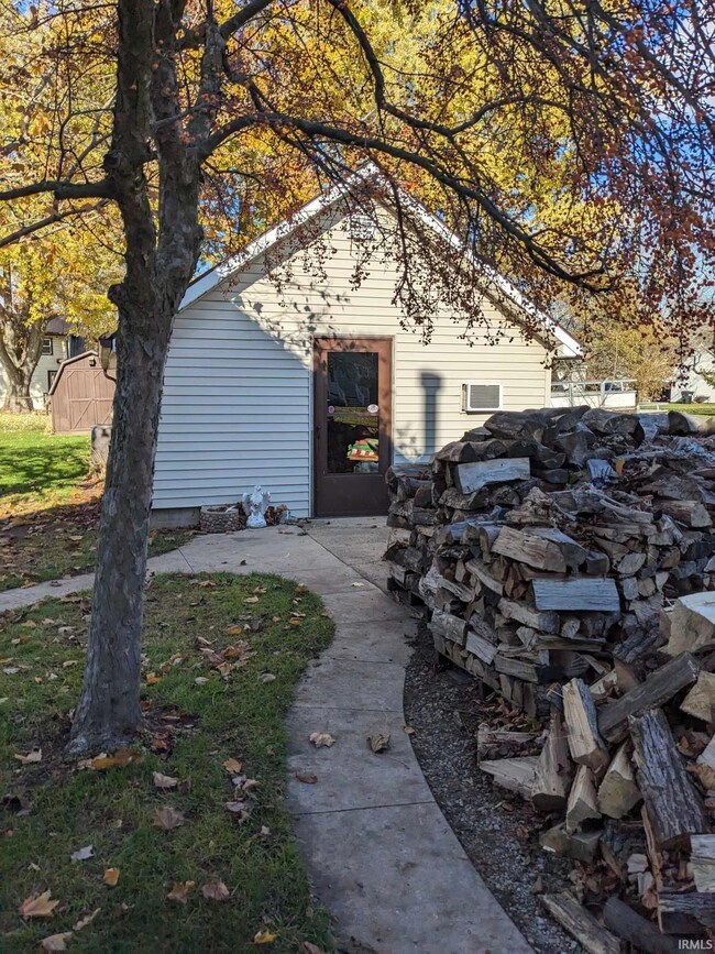 9420 W Parker St, Orland, IN 46776 - photo 6