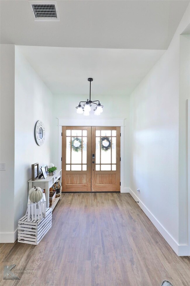 152 Hawker Ln, Abilene, TX 79602 - photo 4