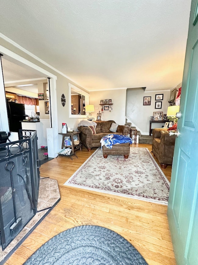 62 Harold St, Manchester, NH 03104 - photo 5