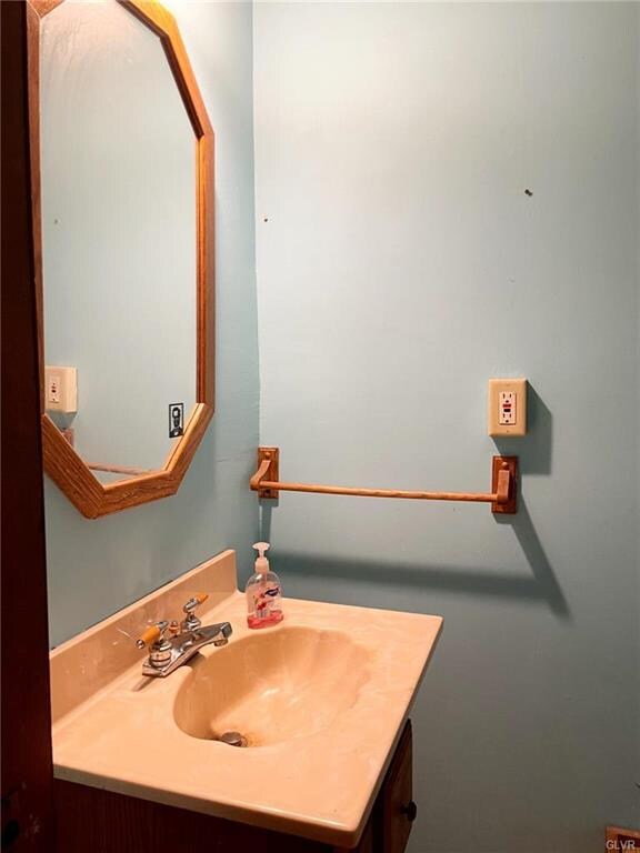 339 W Patterson St, Lansford, PA 18232 - photo 7