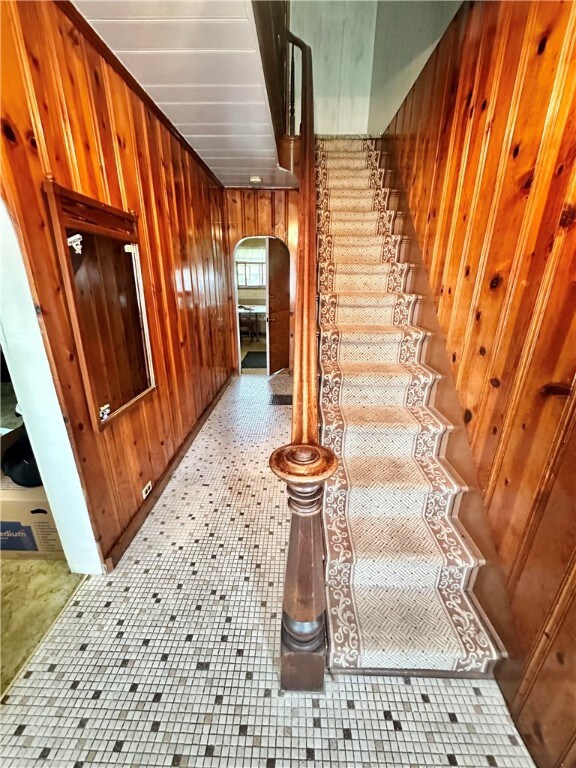 orig staircase and newel post