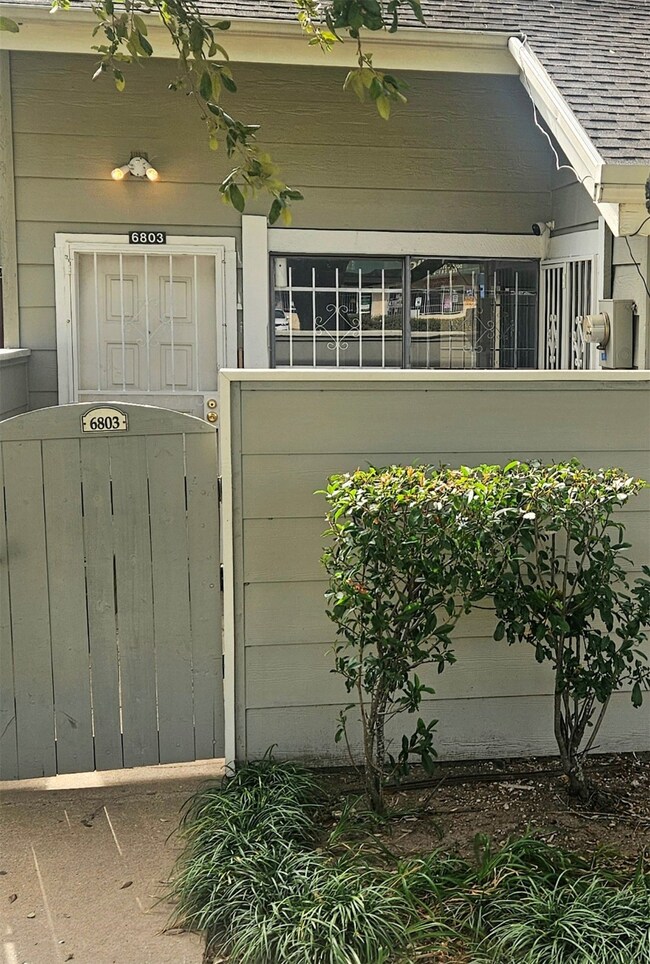 6803 Greenway Chase St unit 6803, Houston, TX 77072 - photo 6
