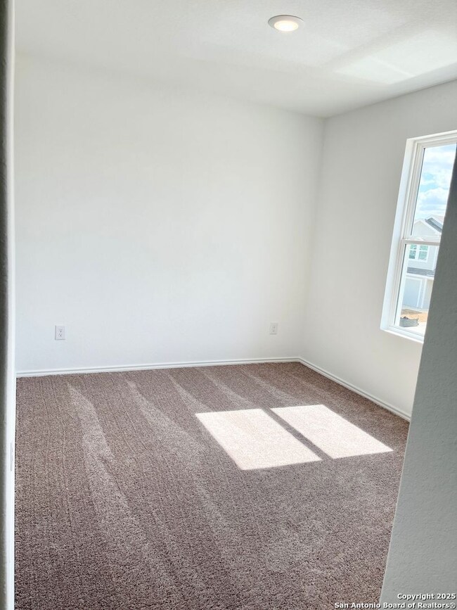 10914 Presa Way, San Antonio, TX 78223 - photo 6