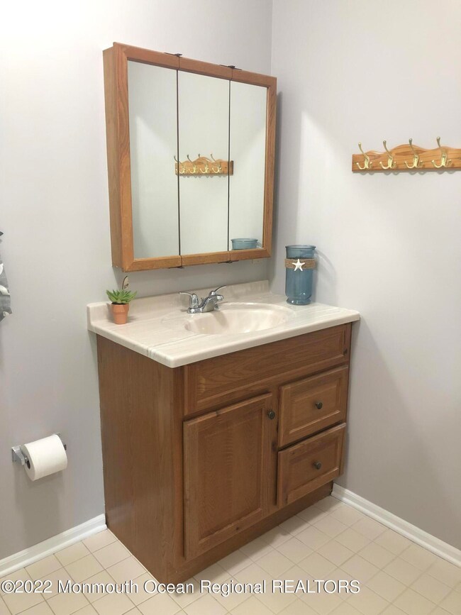 2 Spring Meadow Dr, Tinton Falls, NJ 07724 - photo 6