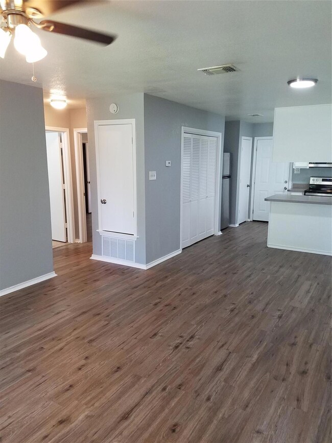 2104 & 201 Lucas & Joyce St, Weatherford, TX 76085 - photo 7