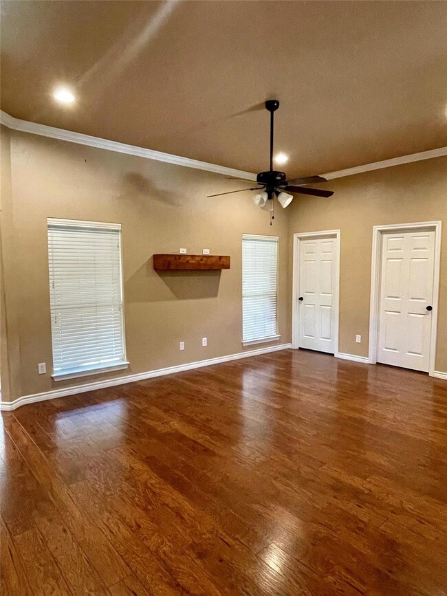 1605 N McDonald Ave, Decatur, TX 76234 - photo 6