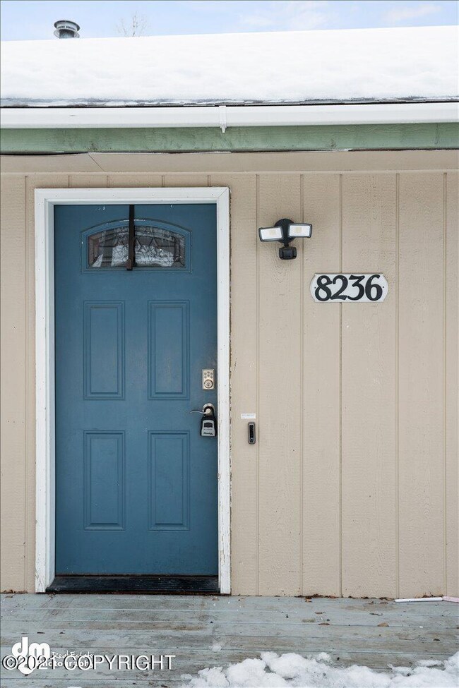 02-Exterior Front_ELK01102