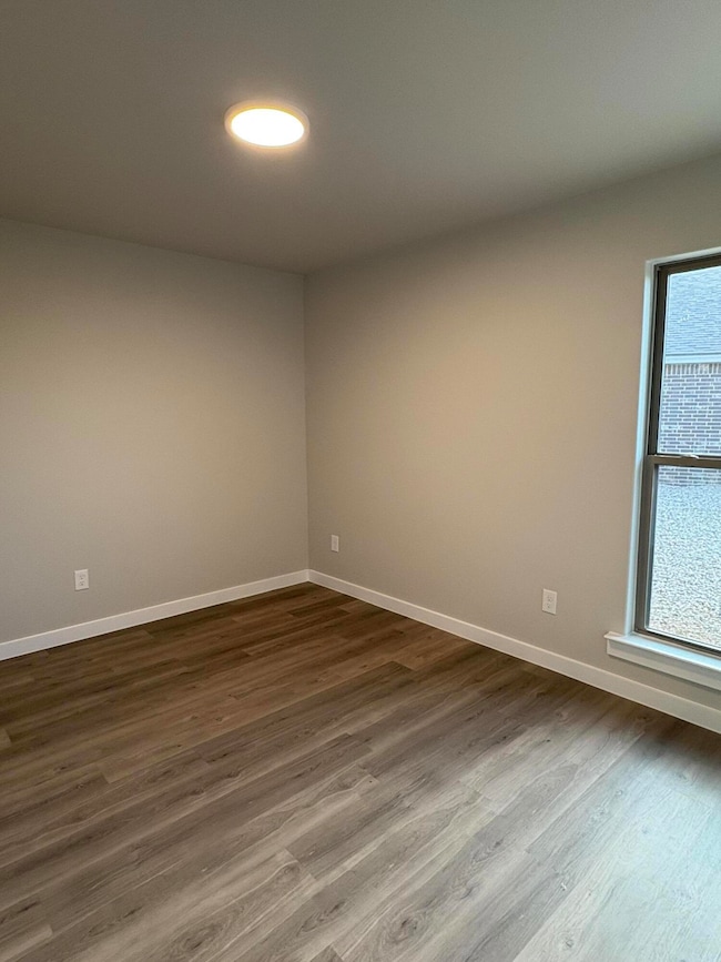 7208 35th St, Lubbock, TX 79407 - photo 5