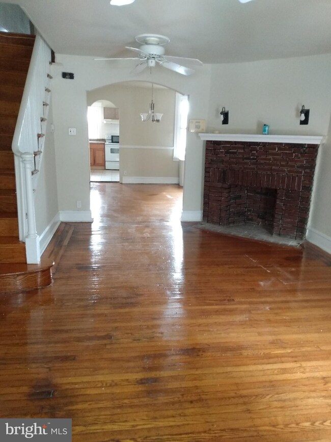 295 Copley Rd, Upper Darby, PA 19082 - photo 5