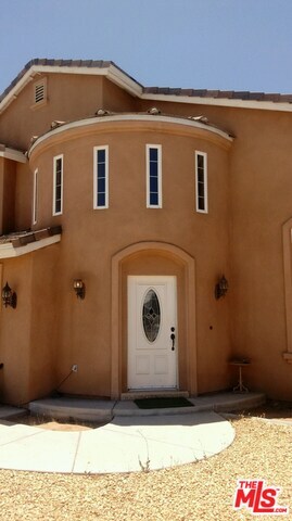 12518 Fairway Rd, Victorville, CA 92395 - photo 2