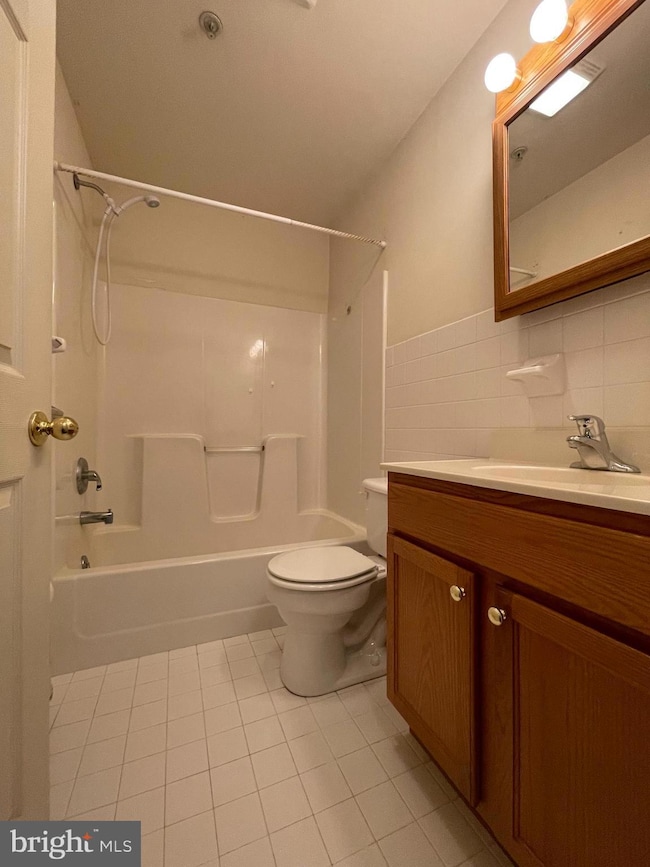 159 E Chestnut St unit 2 E, Bechtelsville, PA 19505 - photo 5