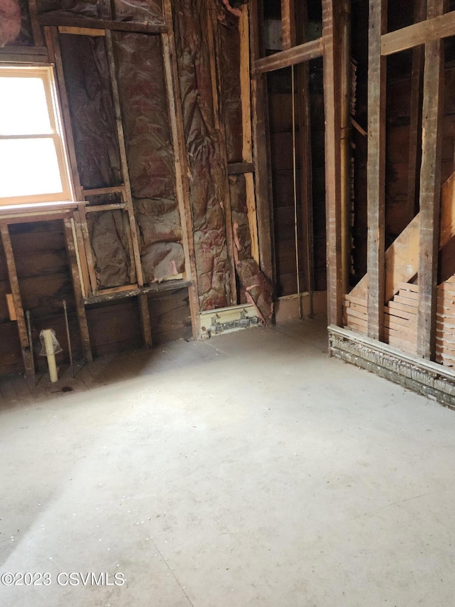 122 N Pearl St, Shamokin, PA 17872 - photo 6